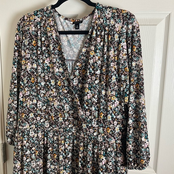 Torrid Mini Studio Knit Surplice Tiered Dress Multi Plus Size 2 2X - Picture 2 of 10